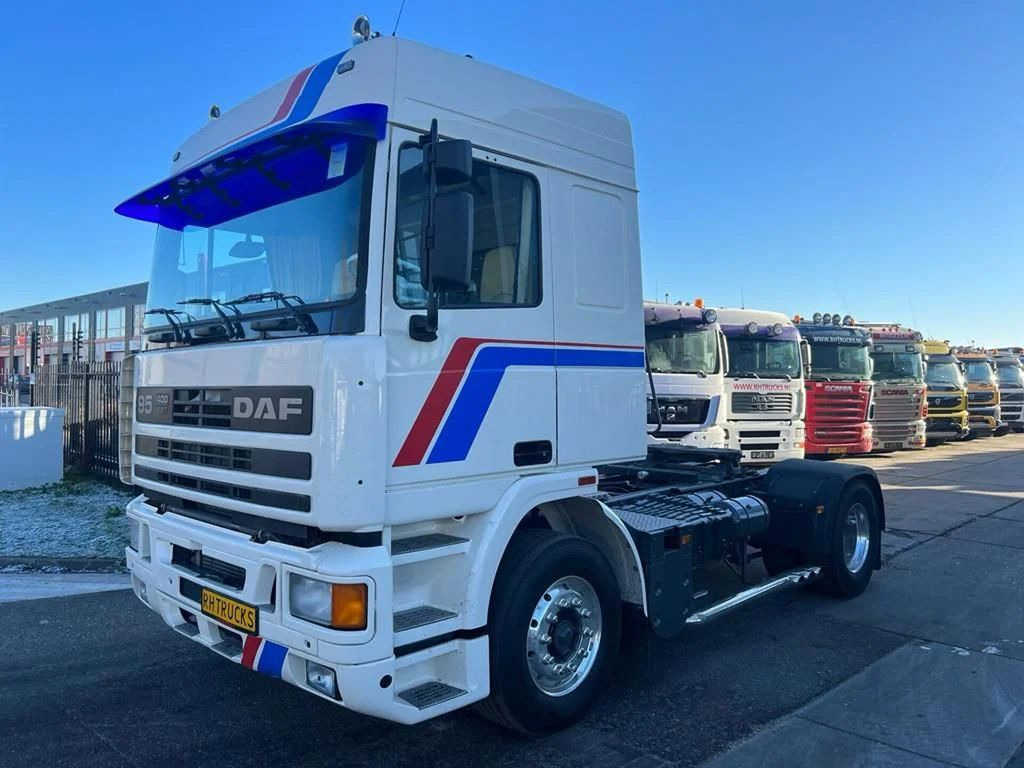 DAF 95.400 4X2 RESTORED/RESTAURIERT/GERESTAUREERD - Çekici: fotoğraf 3 DAF 95.400 4X2 RESTORED/RESTAURIERT/GERESTAUREERD - Çekici: fotoğraf 3