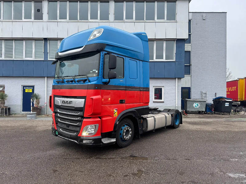 DAF XF 450 4X2 EURO 6 MEGA DOUBLE TANK - Çekici: fotoğraf 1 DAF XF 450 4X2 EURO 6 MEGA DOUBLE TANK - Çekici: fotoğraf 1