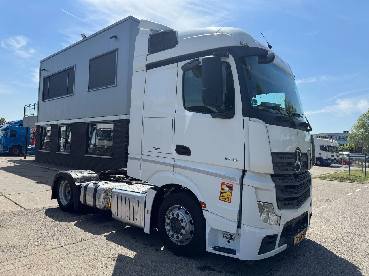Mercedes-Benz Actros 1842 4X2 - EURO 6 + HEFSCHOTEL + ROCKINGE - Çekici: fotoğraf 3 Mercedes-Benz Actros 1842 4X2 - EURO 6 + HEFSCHOTEL + ROCKINGE - Çekici: fotoğraf 3