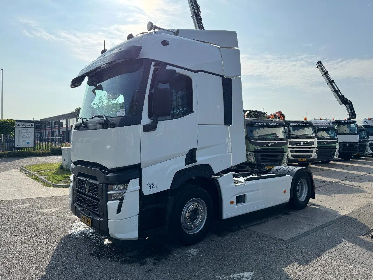 Renault T440 - 13-LITER ENGINE! - EURO 6 SKIRTS SPOILER - Çekici: fotoğraf 1 Renault T440 - 13-LITER ENGINE! - EURO 6 SKIRTS SPOILER - Çekici: fotoğraf 1