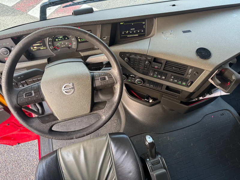 Çekici Volvo FH 460 4X2 EURO 6 SKIRTS VEB I PARK COOL TÜV 03-26: fotoğraf 11 Çekici Volvo FH 460 4X2 EURO 6 SKIRTS VEB I PARK COOL TÜV 03-26: fotoğraf 11