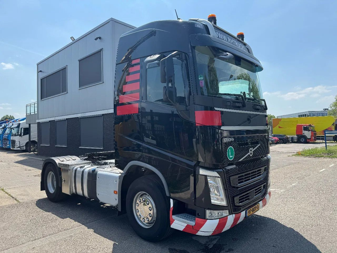 Volvo FH 460 4X2 EURO 6 STANDKLIMA 2 UNITS - Çekici: fotoğraf 4 Volvo FH 460 4X2 EURO 6 STANDKLIMA 2 UNITS - Çekici: fotoğraf 4