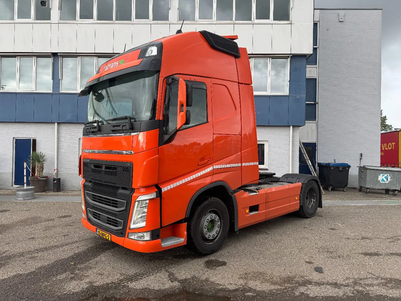 Volvo FH 500 4X2 EURO 6 SKIRTS STANDKLIMA - Çekici: fotoğraf 1 Volvo FH 500 4X2 EURO 6 SKIRTS STANDKLIMA - Çekici: fotoğraf 1