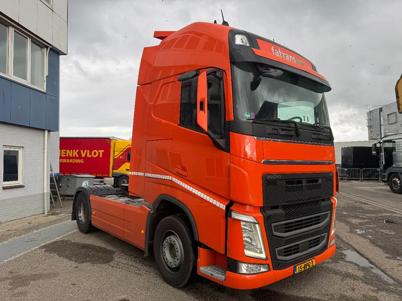 Volvo FH 500 4X2 EURO 6 SKIRTS STANDKLIMA - Çekici: fotoğraf 3 Volvo FH 500 4X2 EURO 6 SKIRTS STANDKLIMA - Çekici: fotoğraf 3