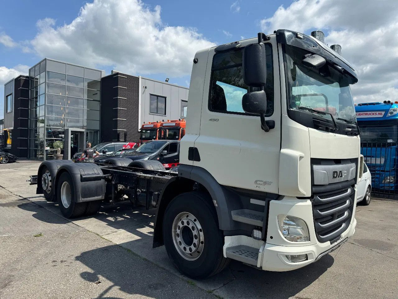 DAF CF 450 6X2 - EURO 6 + LIFT/STEERING AXLE - Şasi kamyon: fotoğraf 3 DAF CF 450 6X2 - EURO 6 + LIFT/STEERING AXLE - Şasi kamyon: fotoğraf 3