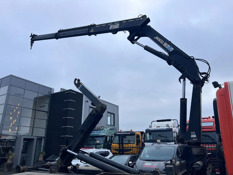 DAF CF 85.380 6X2 + MKG 141 A2 CRANE + 20 TON HOOKLIFT - EURO 3 - MANUAL GEAR - 10 TYRES - Vinçli kamyon: fotoğraf 5 DAF CF 85.380 6X2 + MKG 141 A2 CRANE + 20 TON HOOKLIFT - EURO 3 - MANUAL GEAR - 10 TYRES - Vinçli kamyon: fotoğraf 5
