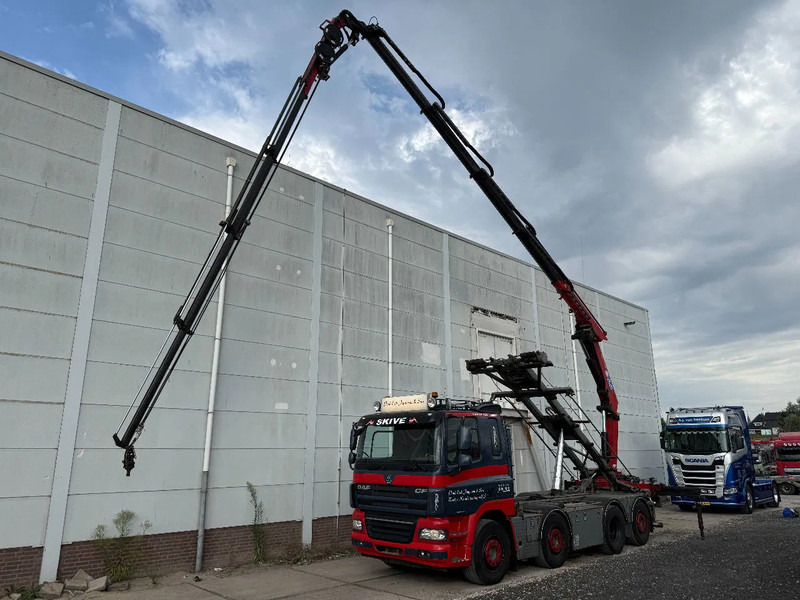 DAF CF 85.460 8X2 + YEAR 2016 HMF CRANE 2620-K4 + FLYJIB + WINCH + REMOTE - Vinçli kamyon: fotoğraf 2 DAF CF 85.460 8X2 + YEAR 2016 HMF CRANE 2620-K4 + FLYJIB + WINCH + REMOTE - Vinçli kamyon: fotoğraf 2