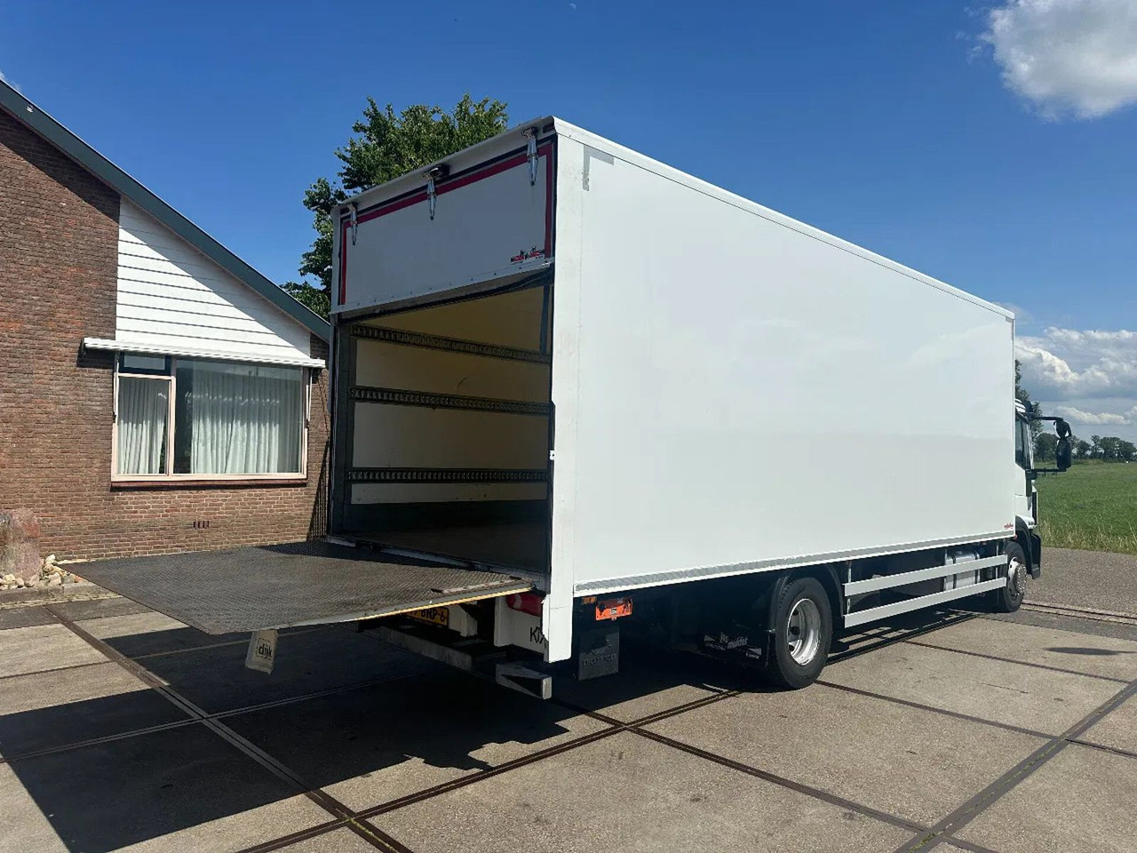 Iveco ML 150 -220, DHOLLANDIA LIFT, BOX 760X250X250 CM - Kapalı kasa kamyon: fotoğraf 4 Iveco ML 150 -220, DHOLLANDIA LIFT, BOX 760X250X250 CM - Kapalı kasa kamyon: fotoğraf 4