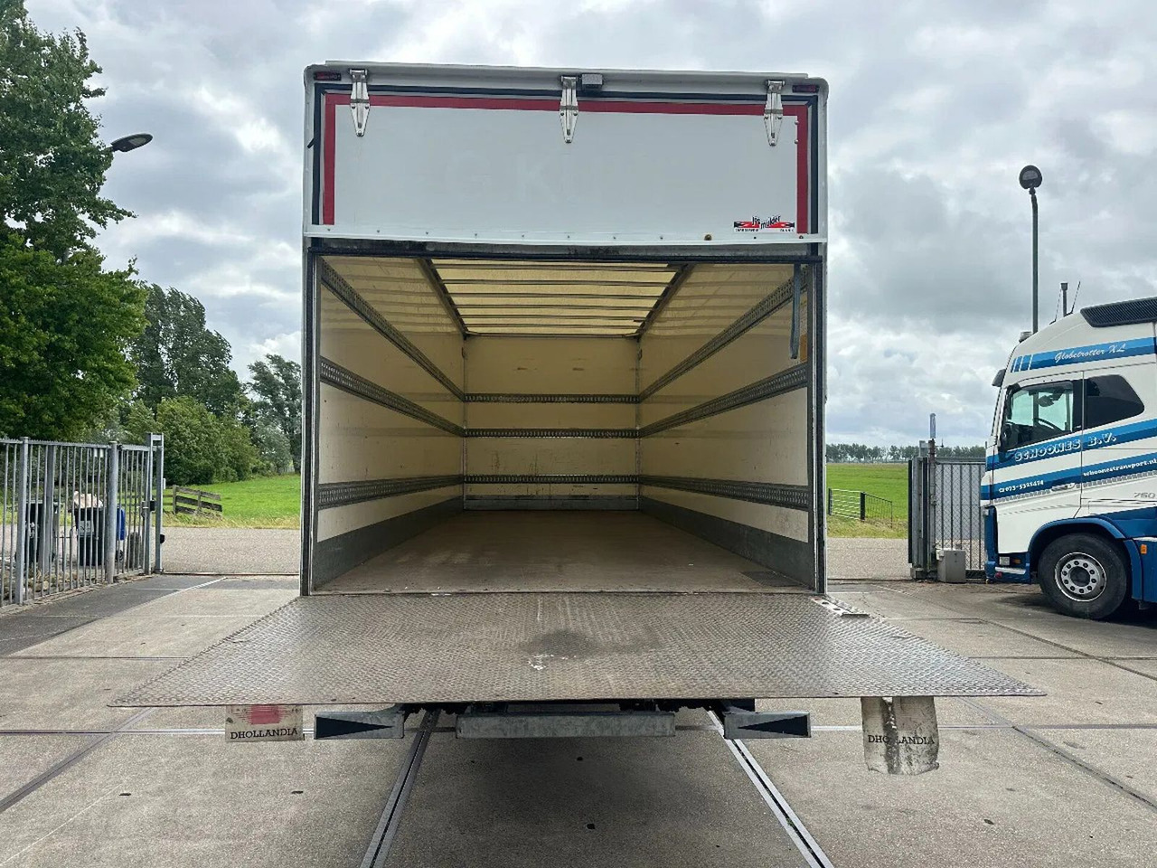 Iveco ML 150 -220, DHOLLANDIA LIFT, BOX 760X250X250 CM - Kapalı kasa kamyon: fotoğraf 5 Iveco ML 150 -220, DHOLLANDIA LIFT, BOX 760X250X250 CM - Kapalı kasa kamyon: fotoğraf 5