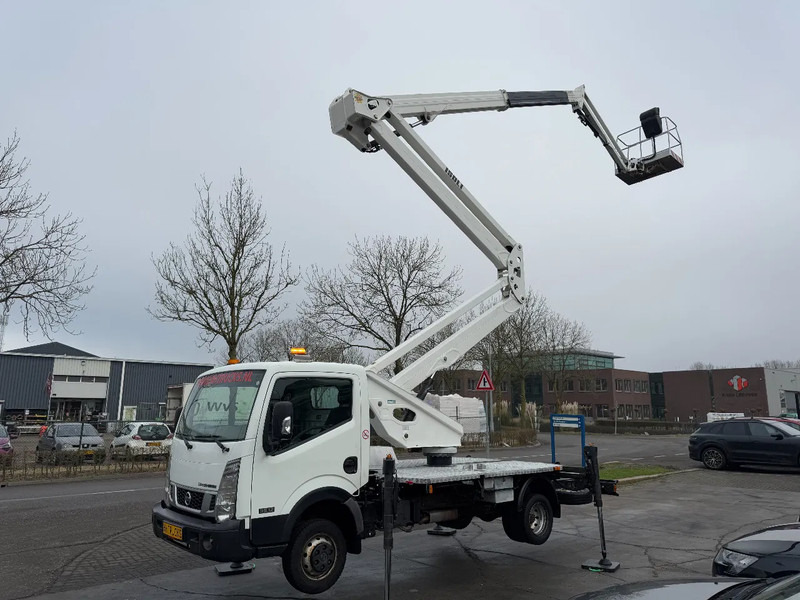 Nissan Cabstar 35.12 + ISOLI 21 METER AERIAL PLATFORM - Kamyonet: fotoğraf 1 Nissan Cabstar 35.12 + ISOLI 21 METER AERIAL PLATFORM - Kamyonet: fotoğraf 1