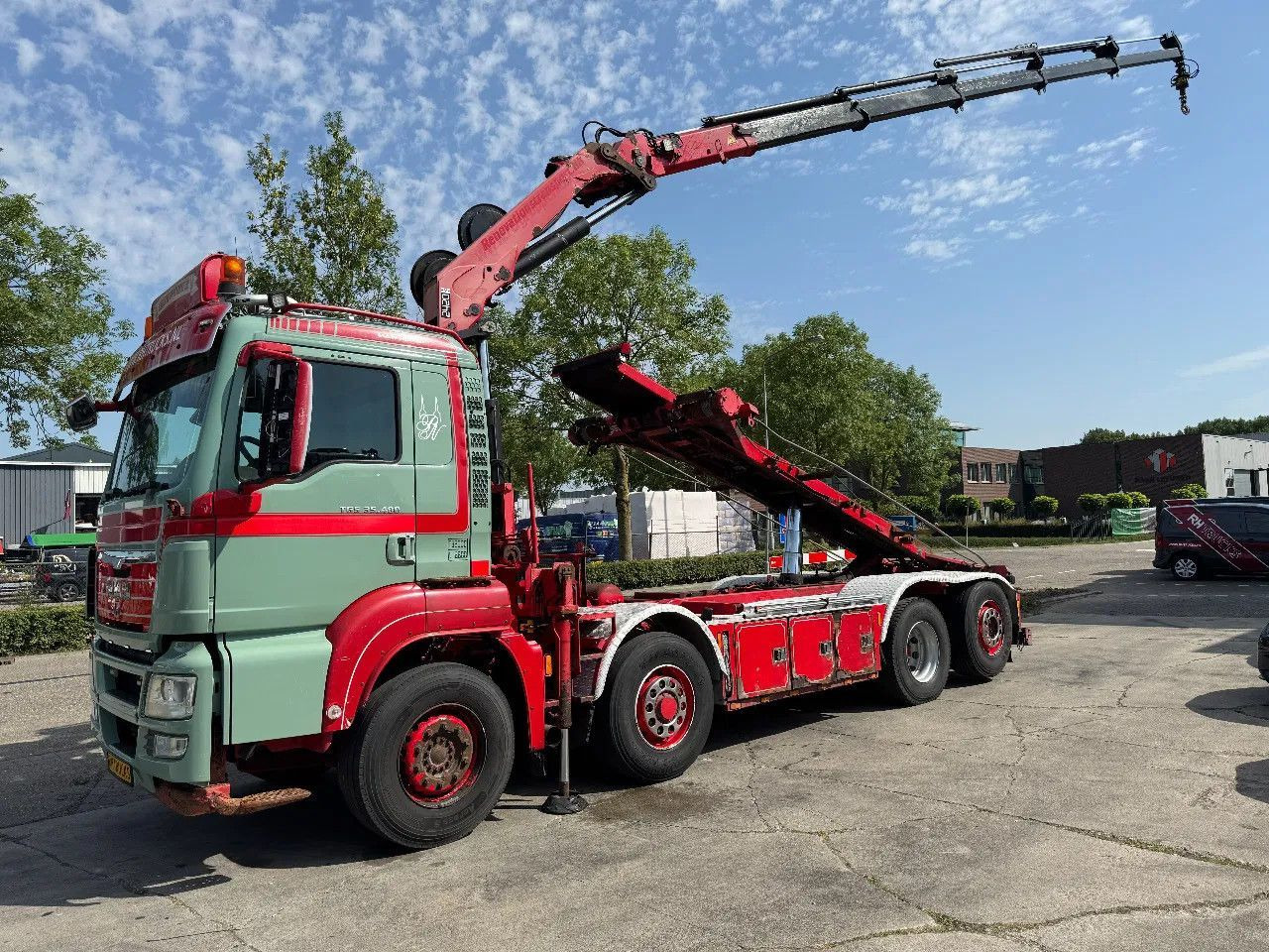 MAN TGS 35.480 8X4 HMF 2420 K5 + HMF ABLE + REMOTE C - Kancalı yükleyici kamyon, Vinçli kamyon: fotoğraf 2 MAN TGS 35.480 8X4 HMF 2420 K5 + HMF ABLE + REMOTE C - Kancalı yükleyici kamyon, Vinçli kamyon: fotoğraf 2