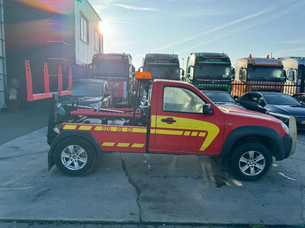 Mazda BT-50 4X4 + TOW TRUCK + DOUBLE WINCH + REMOTE - Çekici kamyonu: fotoğraf 4 Mazda BT-50 4X4 + TOW TRUCK + DOUBLE WINCH + REMOTE - Çekici kamyonu: fotoğraf 4