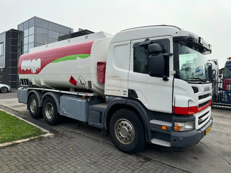 Scania P400 6X2 - EURO 5 + 3 CAMBER + STEERING & LIFTING AXLE - Tanker kamyon: fotoğraf 3 Scania P400 6X2 - EURO 5 + 3 CAMBER + STEERING & LIFTING AXLE - Tanker kamyon: fotoğraf 3
