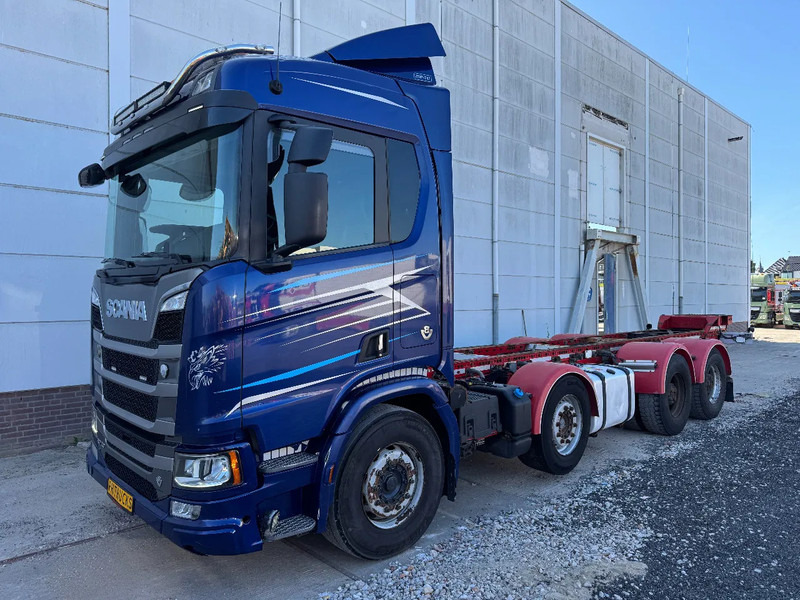 Scania R730 V8 8X4 EURO 6 HUB REDUCTION RETARDER - Şasi kamyon: fotoğraf 1 Scania R730 V8 8X4 EURO 6 HUB REDUCTION RETARDER - Şasi kamyon: fotoğraf 1