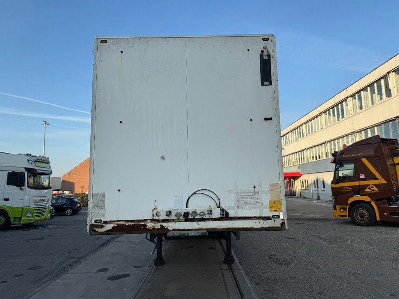 Schmitz Cargobull SKO 24 3X SAF AXLE 2500 KG DHOLLANDIA LIFT - Kapalı karoser dorse: fotoğraf 2 Schmitz Cargobull SKO 24 3X SAF AXLE 2500 KG DHOLLANDIA LIFT - Kapalı karoser dorse: fotoğraf 2