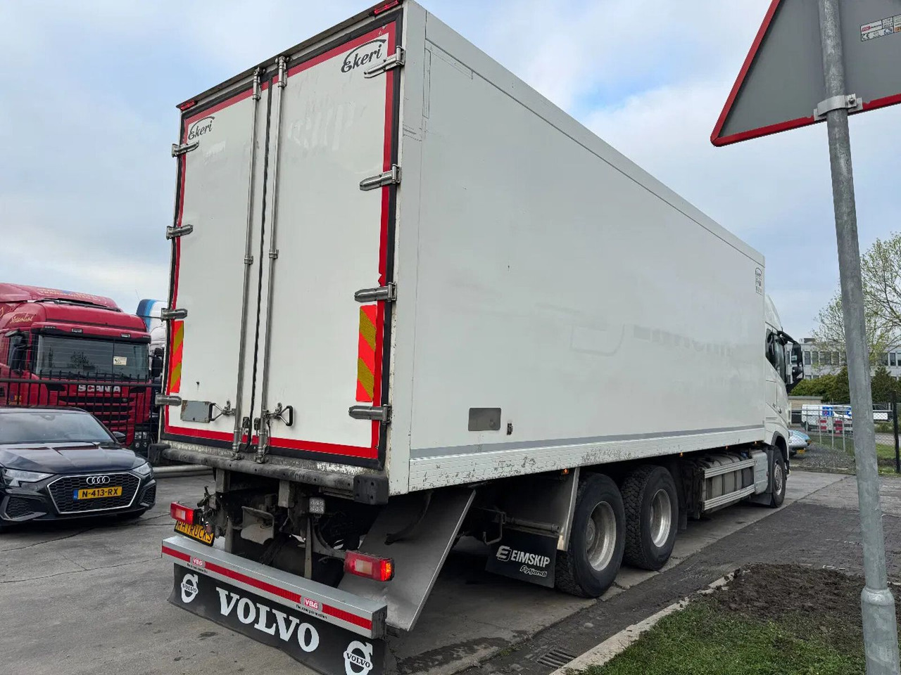 Volvo FH 16.650 6X4 - EURO 6 + CARRIER SUPRA 750 - Refrijeratör kamyon: fotoğraf 5 Volvo FH 16.650 6X4 - EURO 6 + CARRIER SUPRA 750 - Refrijeratör kamyon: fotoğraf 5