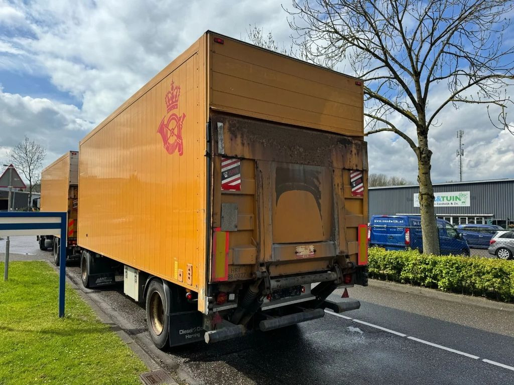 Volvo FM 370 4X2 EURO 6 + HANGER + CARGOBOX + CARGOLIF - Kapalı kasa kamyon: fotoğraf 3 Volvo FM 370 4X2 EURO 6 + HANGER + CARGOBOX + CARGOLIF - Kapalı kasa kamyon: fotoğraf 3