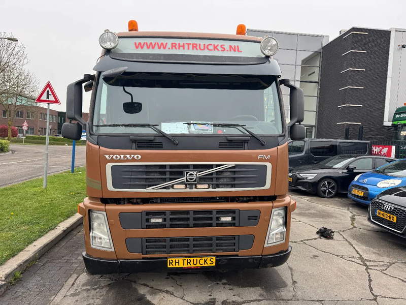 Sal/ Açık kasa kamyon, Vinçli kamyon Volvo FM 500 6X2 EURO 5 HIAB 211 EP5 + REMOTE CONTROL: fotoğraf 8 Sal/ Açık kasa kamyon, Vinçli kamyon Volvo FM 500 6X2 EURO 5 HIAB 211 EP5 + REMOTE CONTROL: fotoğraf 8