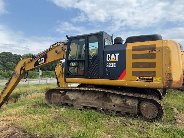 CAT 323 E - Paletli ekskavatör: fotoğraf 2 CAT 323 E - Paletli ekskavatör: fotoğraf 2
