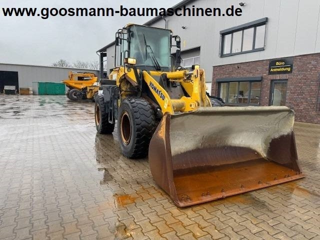KOMATSU WA 200 - Tekerlekli yükleyici: fotoğraf 4 KOMATSU WA 200 - Tekerlekli yükleyici: fotoğraf 4