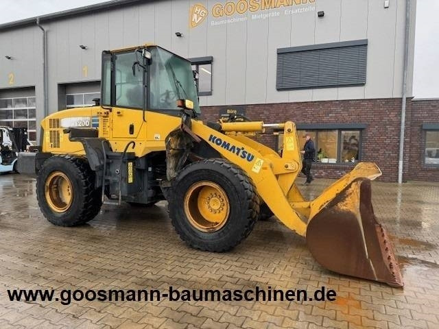 KOMATSU WA 200 - Tekerlekli yükleyici: fotoğraf 5 KOMATSU WA 200 - Tekerlekli yükleyici: fotoğraf 5