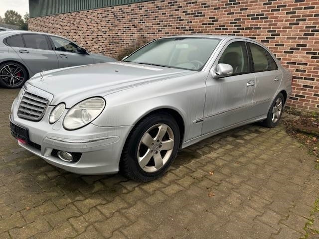 Mercedes-Benz E 280 CDI 4Matic - Binek araba: fotoğraf 3 Mercedes-Benz E 280 CDI 4Matic - Binek araba: fotoğraf 3
