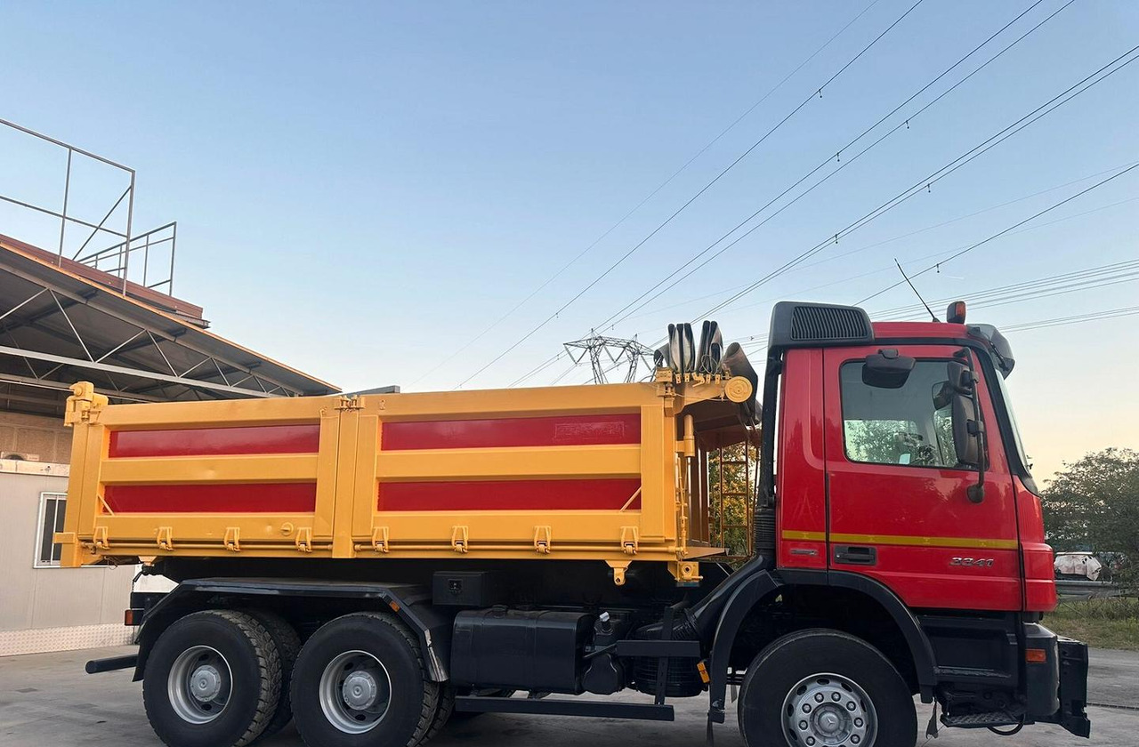 Mercedes 3 assi ribaltabile euro 5 - Damperli kamyon: fotoğraf 3 Mercedes 3 assi ribaltabile euro 5 - Damperli kamyon: fotoğraf 3