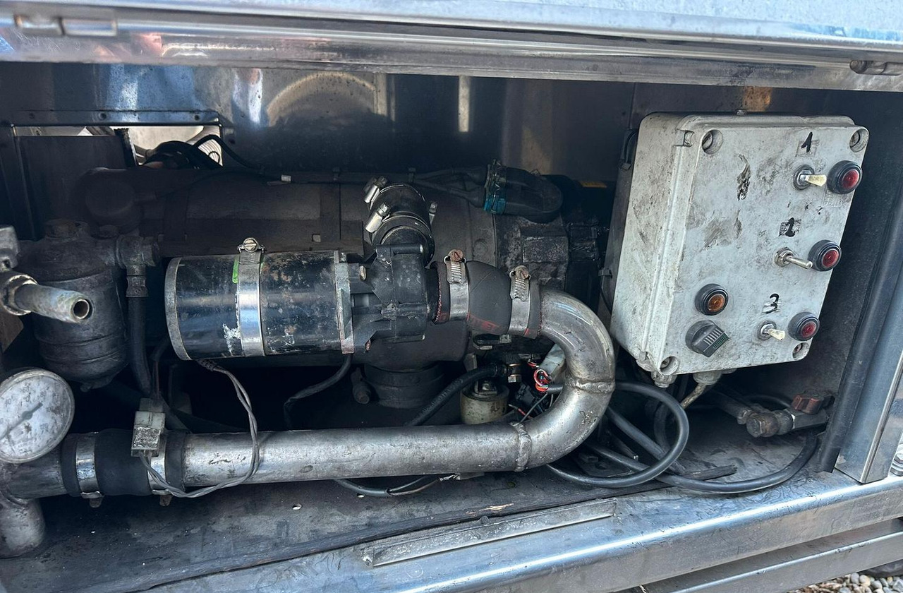 Semirimorchio cisterna Feldbinder - Tanker dorse: fotoğraf 5 Semirimorchio cisterna Feldbinder - Tanker dorse: fotoğraf 5