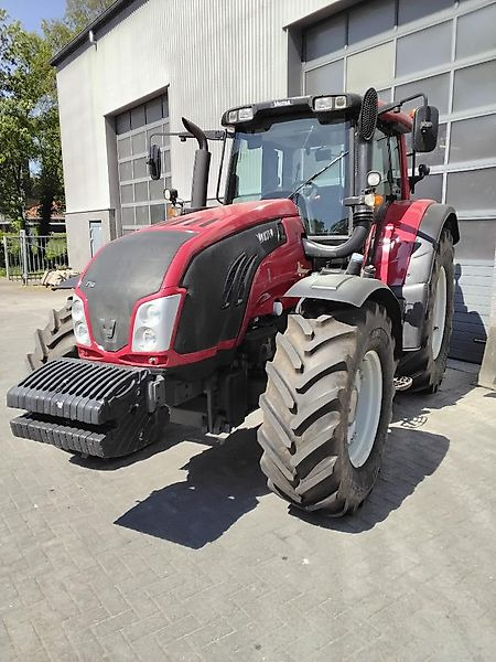 Traktör Valtra T153 Versu: fotoğraf 19 Traktör Valtra T153 Versu: fotoğraf 19