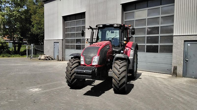 Traktör Valtra T153 Versu: fotoğraf 13 Traktör Valtra T153 Versu: fotoğraf 13