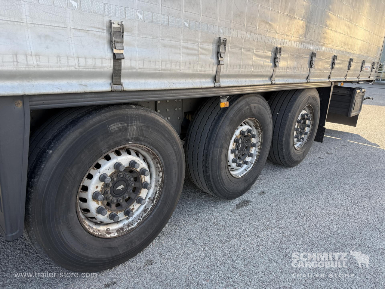 SCHMITZ Curtainsider Standard - Tenteli dorse: fotoğraf 4 SCHMITZ Curtainsider Standard - Tenteli dorse: fotoğraf 4