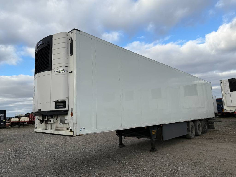 Schmitz Cargobull 3-axle 66pl. Vector1950MT Multitemp/Doppelkammer - Frigorifik dorse: fotoğraf 1 Schmitz Cargobull 3-axle 66pl. Vector1950MT Multitemp/Doppelkammer - Frigorifik dorse: fotoğraf 1