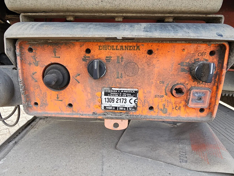 Kapalı karoser dorse Fruehauf 2000KG DHollandia - Lifting axle - sliding door: fotoğraf 12