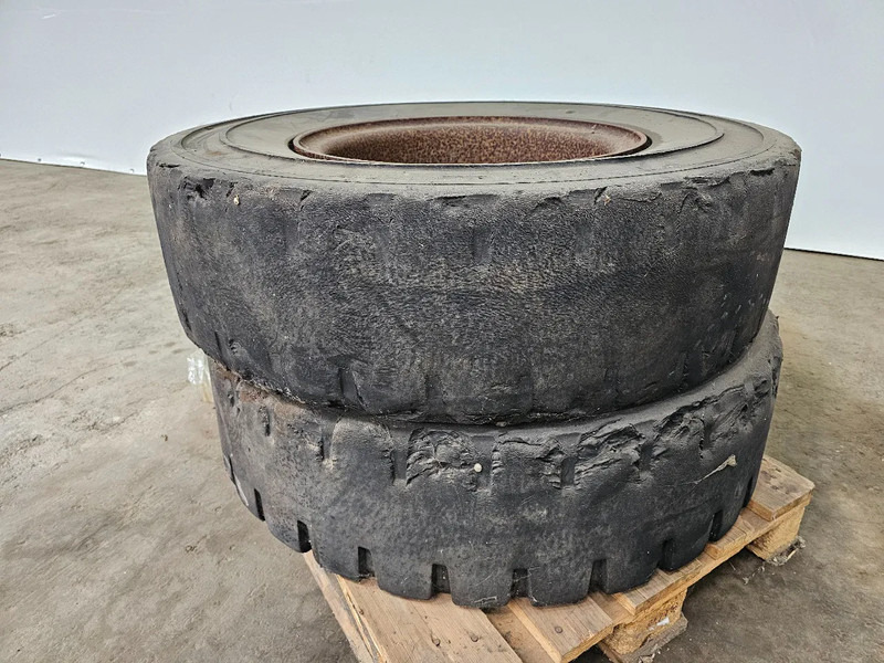 Michelin FULL RUBBER - 315/80R22.5 - Lastik - Kamyon: fotoğraf 5 Michelin FULL RUBBER - 315/80R22.5 - Lastik - Kamyon: fotoğraf 5