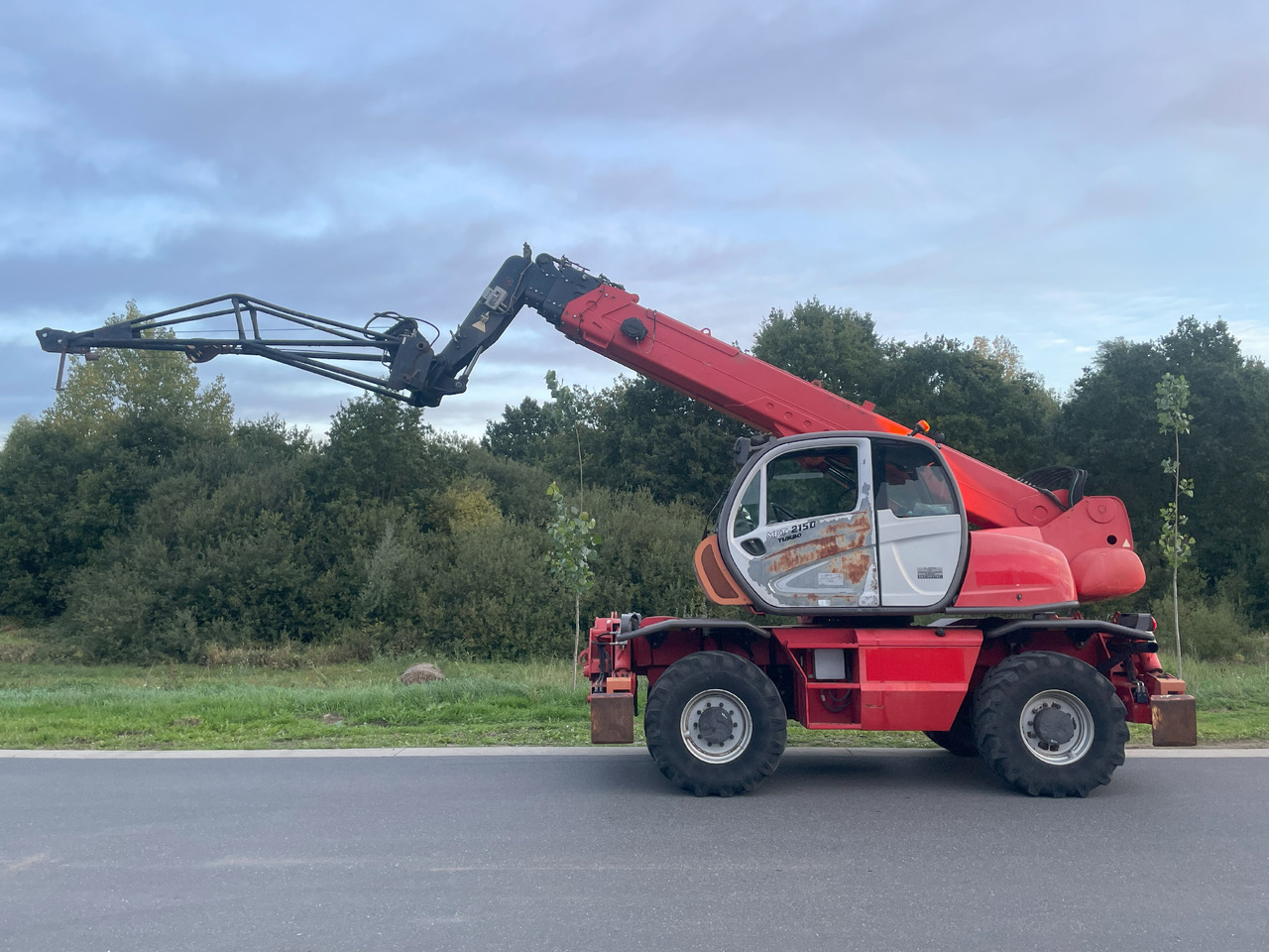 MANITOU MRT2150 - Teleskopik tekerlekli yükleyici: fotoğraf 1 MANITOU MRT2150 - Teleskopik tekerlekli yükleyici: fotoğraf 1