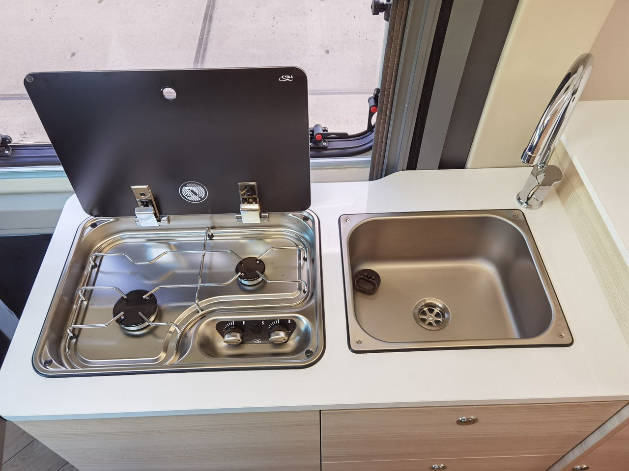 Yeni Camper van Chausson V697 FIRST LINE / - 2025 - /140PS / EINZELBETTEN Chausson V697 FIRST LINE / - 2025 - /140PS / EINZELBETTEN: fotoğraf 14