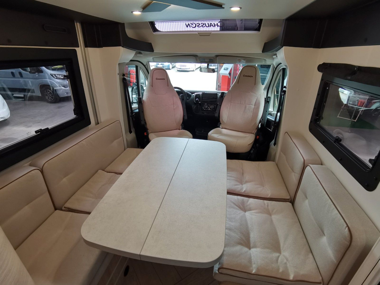 Semi entegre karavan Chausson X 650 EXCLUSIVE LINE / - 2025 - / XXL - HUBBETT: fotoğraf 14