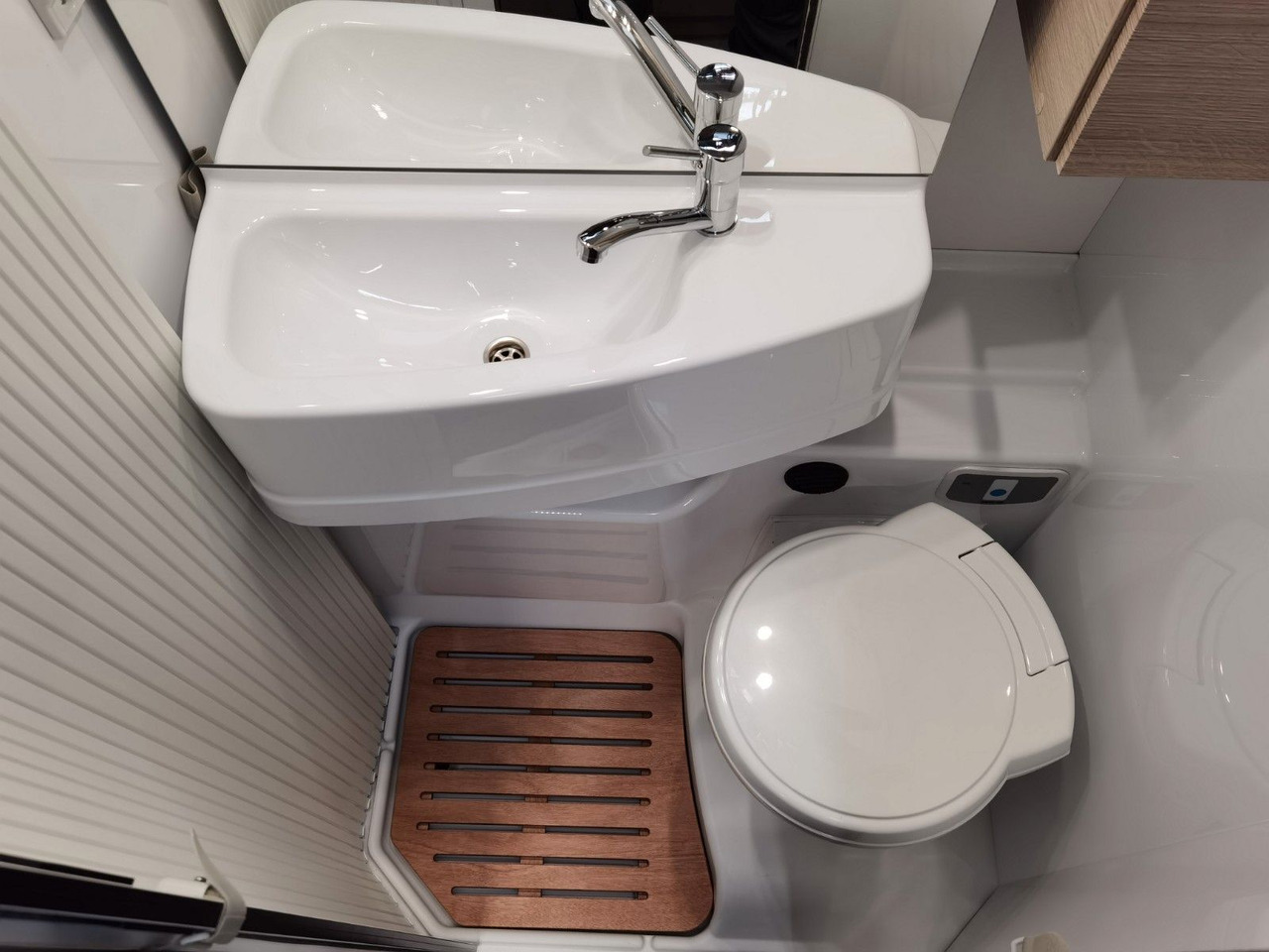 Semi entegre karavan Chausson X 650 EXCLUSIVE LINE /XXL-HUBBETT/ E-BIKE TRÄGER: fotoğraf 20