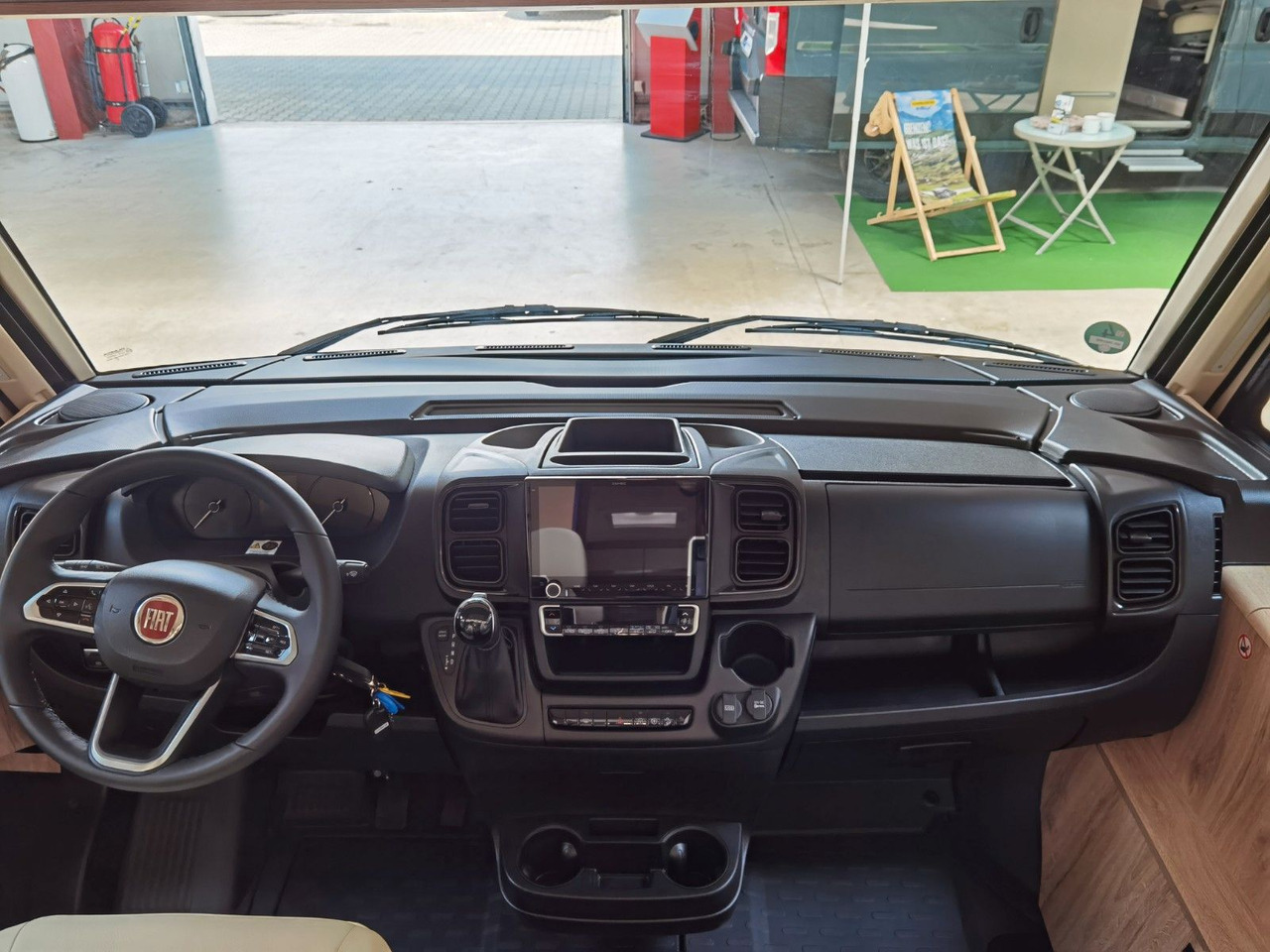 Entegre karavan Eura Mobil INTEGRA LINE 720 EB /180PS-9G MAXI/ EINZELBETTEN: fotoğraf 11