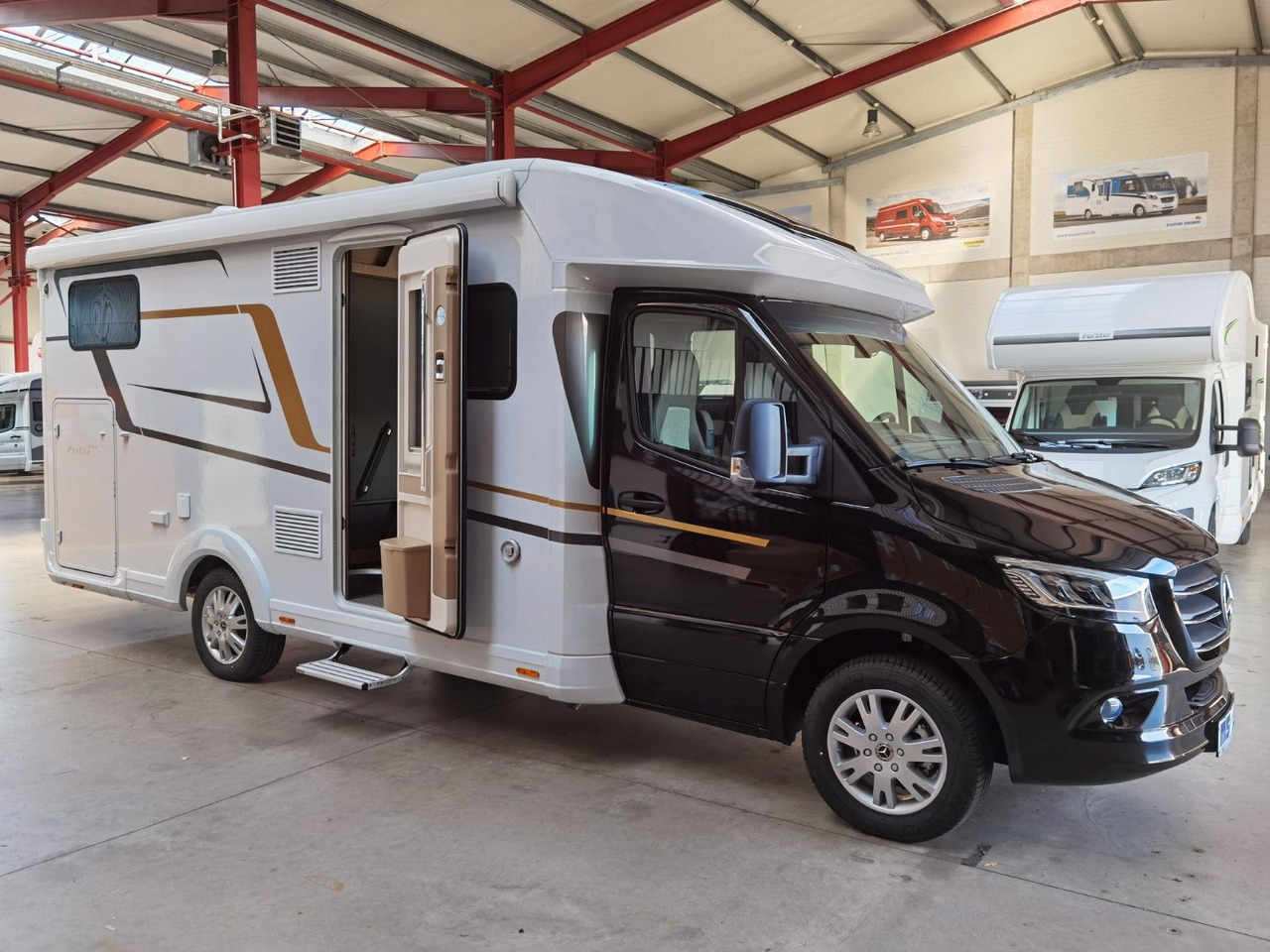 Semi entegre karavan Eura Mobil PROFILA T 726 EF / -2025-/RAUMBAD & EINZELBETTEN: fotoğraf 10