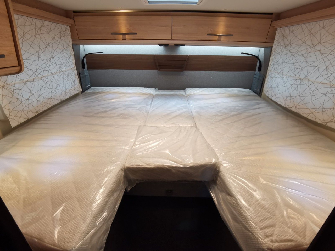 Semi entegre karavan Eura Mobil PROFILA T 726 EF / -2025-/RAUMBAD & EINZELBETTEN: fotoğraf 20