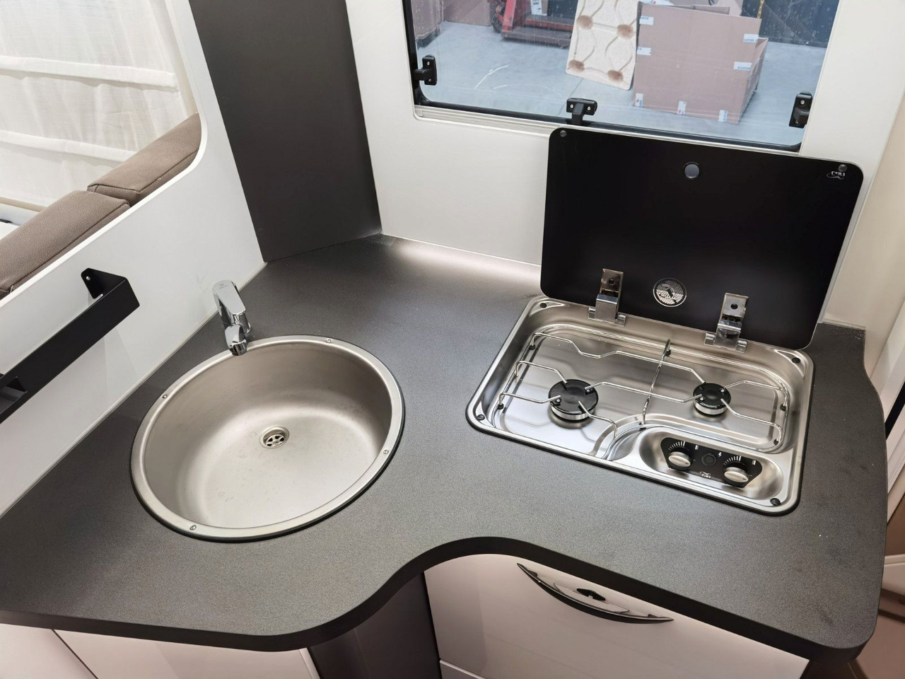 Alkovenli karavan Forster A 699 VB / 140PS / ETAGENBETTEN: fotoğraf 20 Alkovenli karavan Forster A 699 VB / 140PS / ETAGENBETTEN: fotoğraf 20