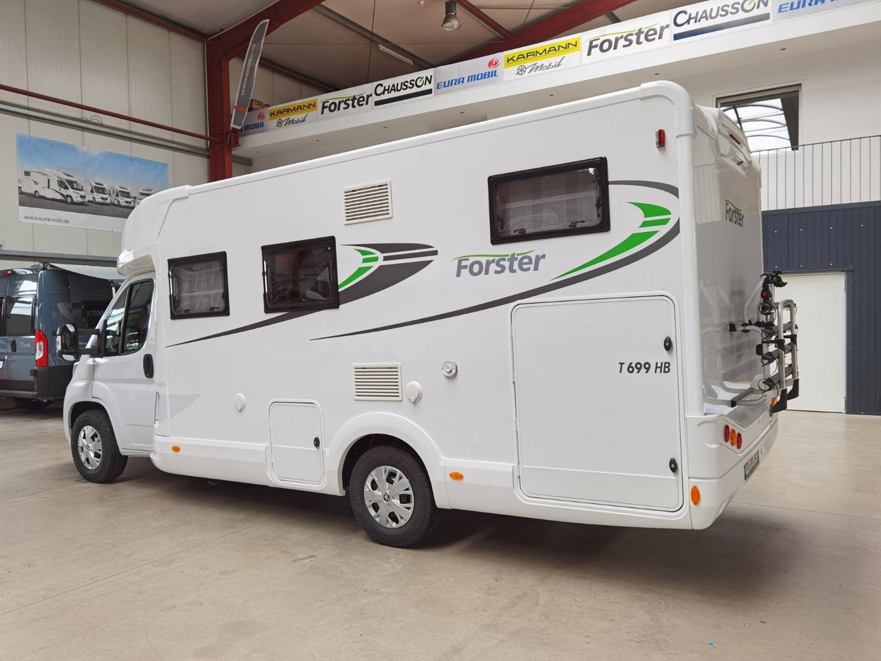 Forster T 699 HB / 140PS / EB- HUBBETT & HECKBETT - Semi entegre karavan: fotoğraf 5 Forster T 699 HB / 140PS / EB- HUBBETT & HECKBETT - Semi entegre karavan: fotoğraf 5
