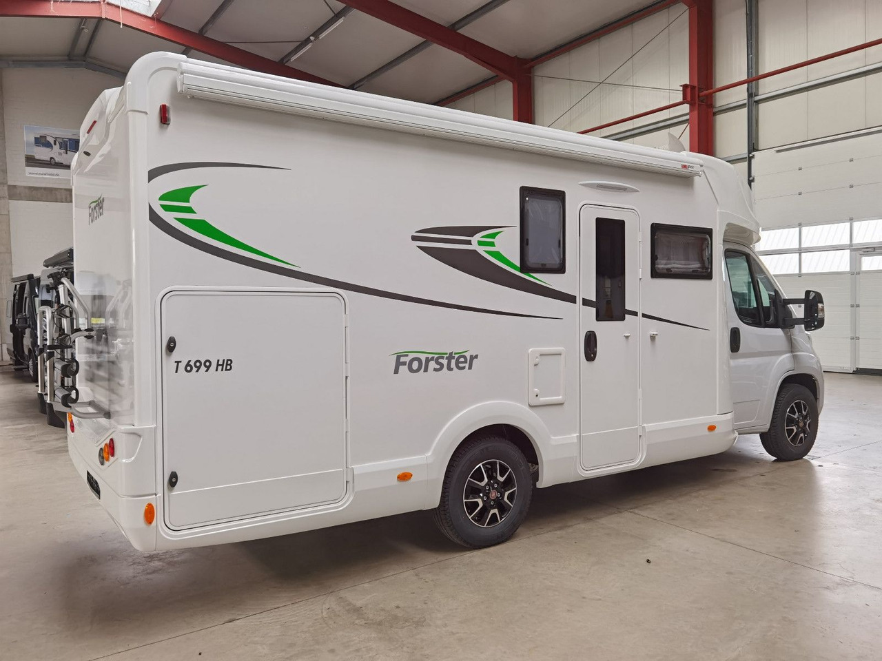 Forster T 699 HB / 140PS / HUBBETT & HECKBETT - GARAGE - Semi entegre karavan: fotoğraf 4 Forster T 699 HB / 140PS / HUBBETT & HECKBETT - GARAGE - Semi entegre karavan: fotoğraf 4