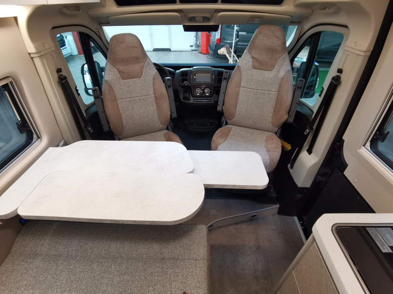 Camper van Karmann DAVIS 590 LIFESTYLE / 140PS- AUTOMATIK / SKYROOF: fotoğraf 20