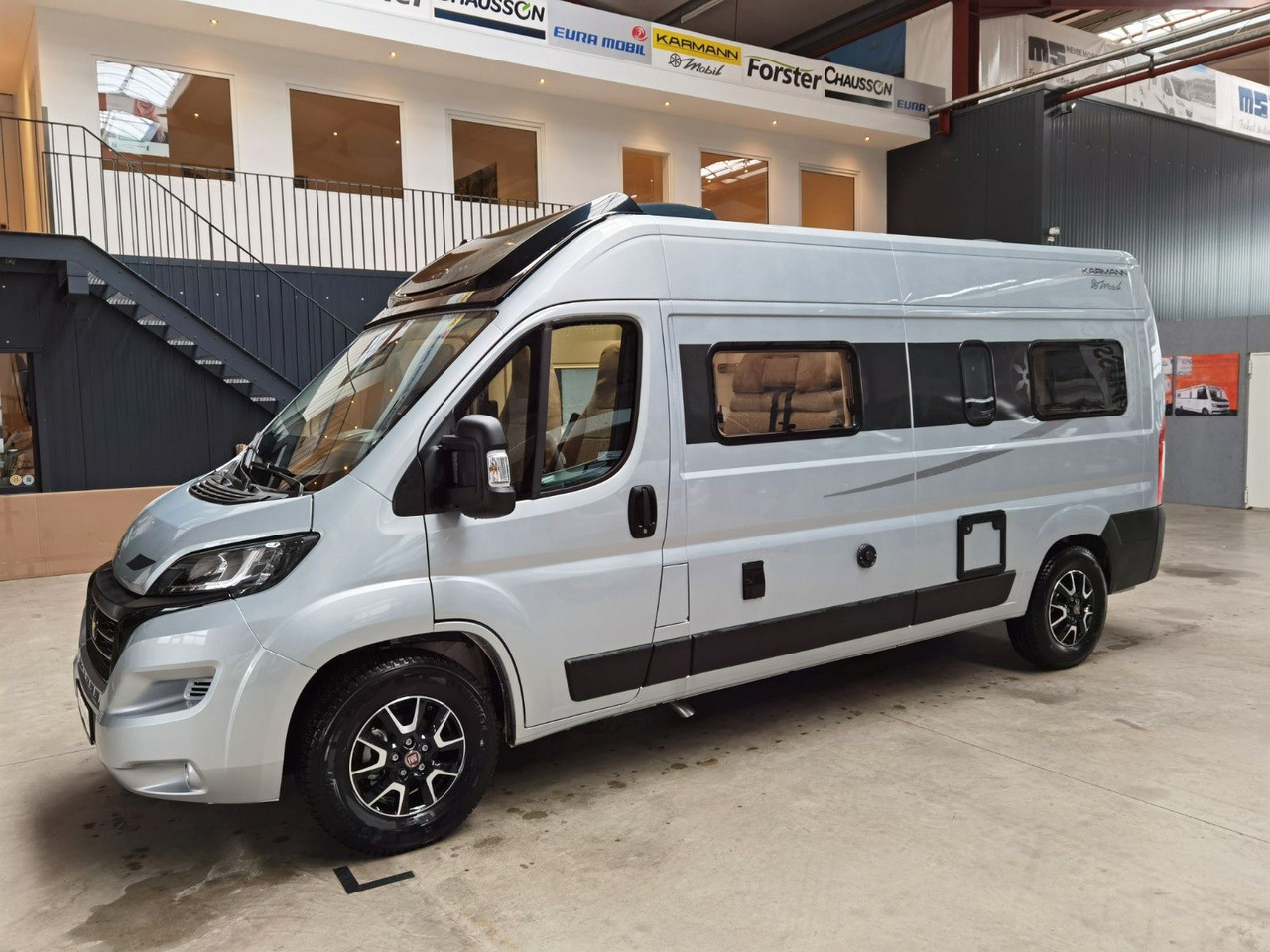 Camper van Karmann DAVIS 590 LIFESTYLE / 140PS / SKY-ROOF & ALU: fotoğraf 6
