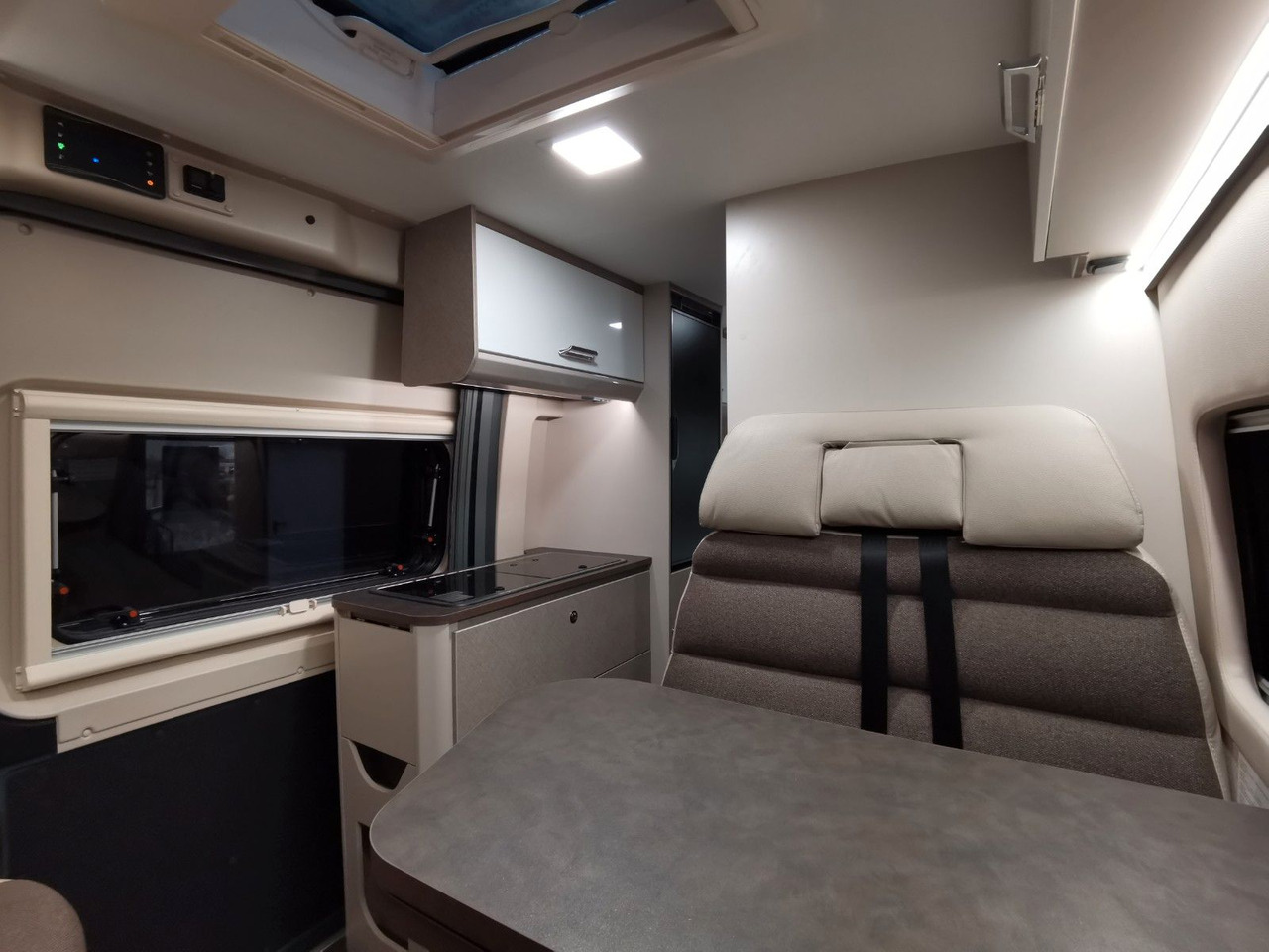 Camper van Karmann DAVIS 590 TRENDSTYLE /-2025-/ 140PS /PLUS- PAKET: fotoğraf 13