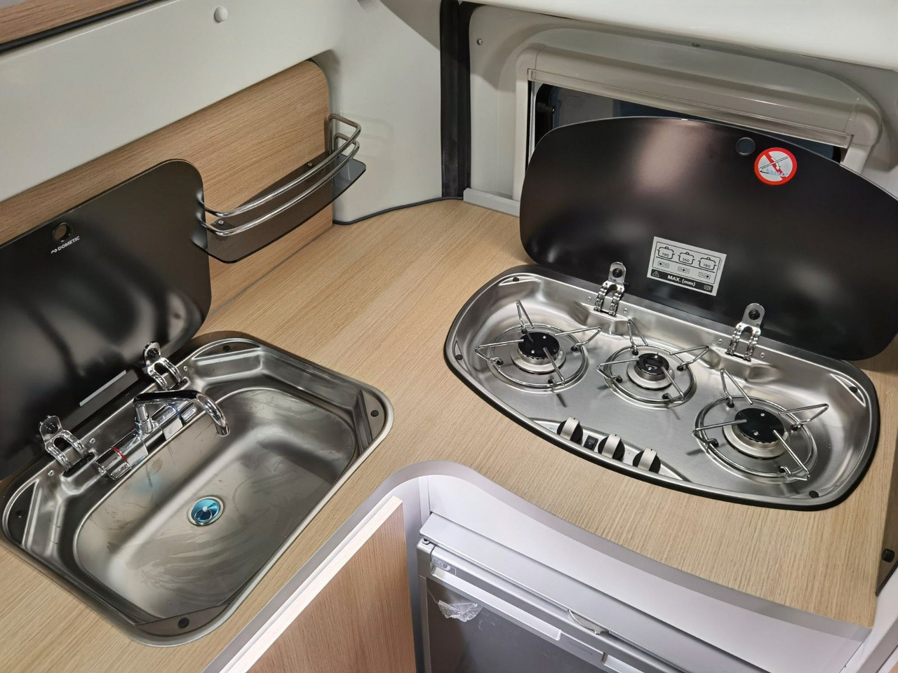 Camper van Karmann DEXTER 550 / 140PS / CONCEPT - PAKET & HUBBETT: fotoğraf 12