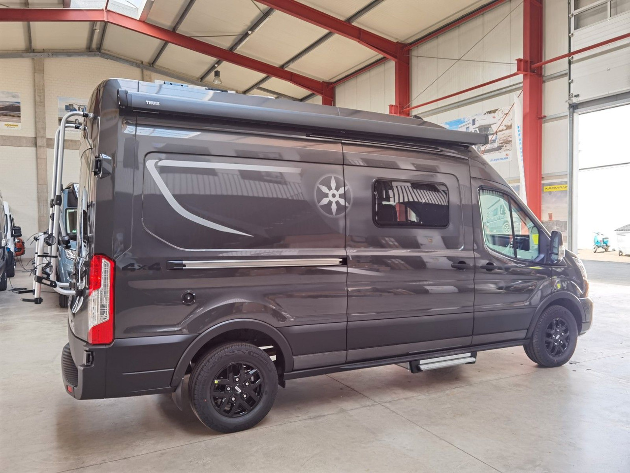 Karmann DEXTER 570 / 170 PS / 4x4/ ALU / SOLAR / MARKISE - Camper van: fotoğraf 4 Karmann DEXTER 570 / 170 PS / 4x4/ ALU / SOLAR / MARKISE - Camper van: fotoğraf 4