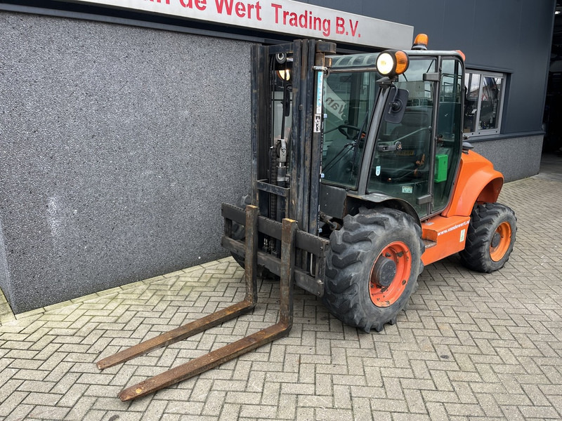 AUSA C 250 H X4 - Arazi tipi forklift: fotoğraf 4 AUSA C 250 H X4 - Arazi tipi forklift: fotoğraf 4